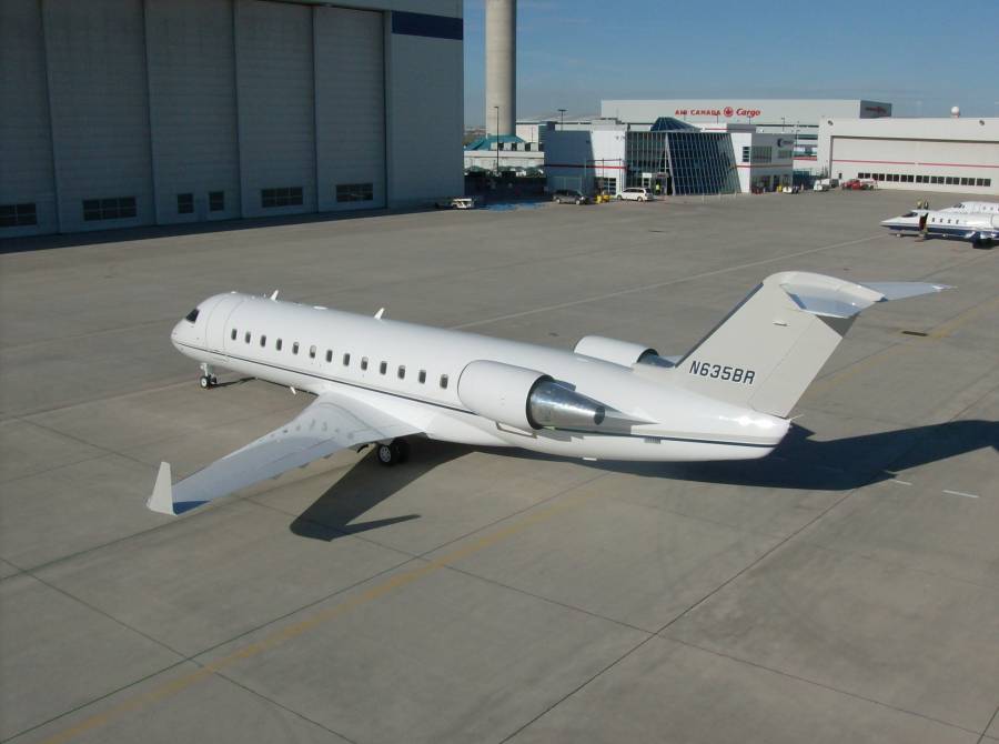 crj200-1.jpg